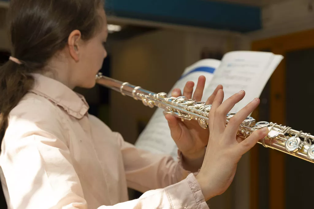 Cours-flute Traversiere-ok Confédération des Écoles Genevoises de Musique, Rythmique Jaques-Dalcroze, Danse, Théâtre
